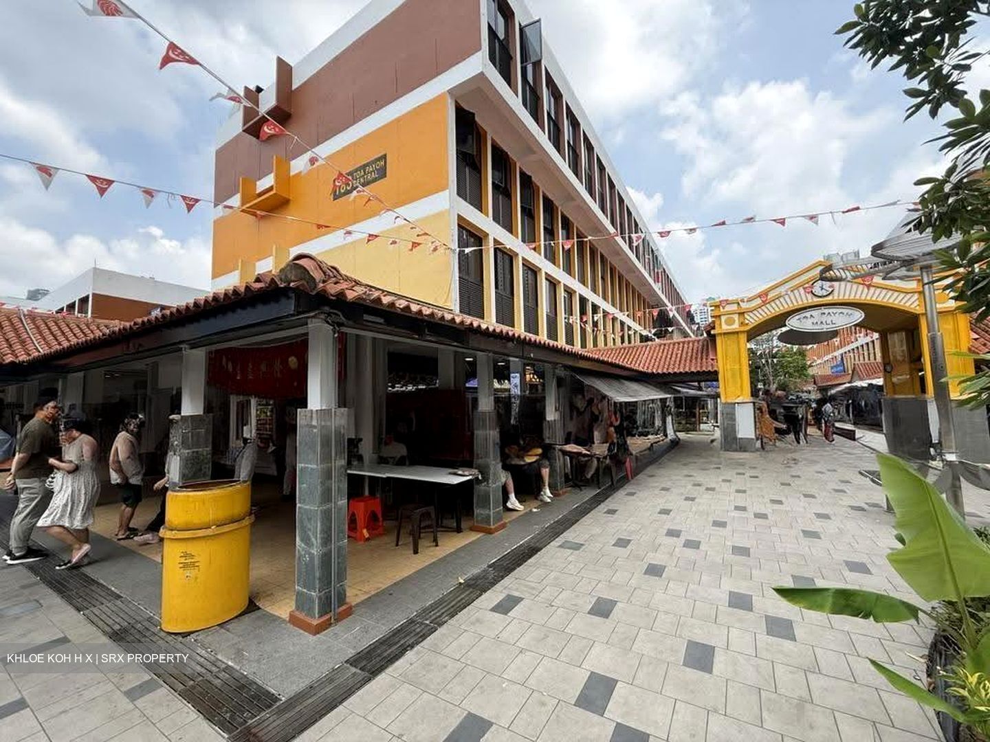 Toa Payoh Central (D12), Shop House #615046151